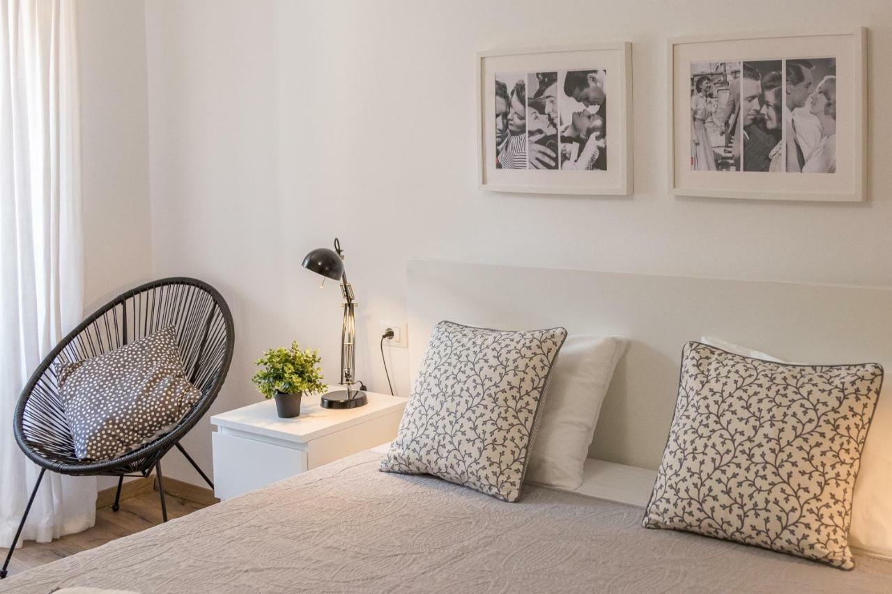 Central New Apartment Nonna Mara Ровінь Екстер'єр фото